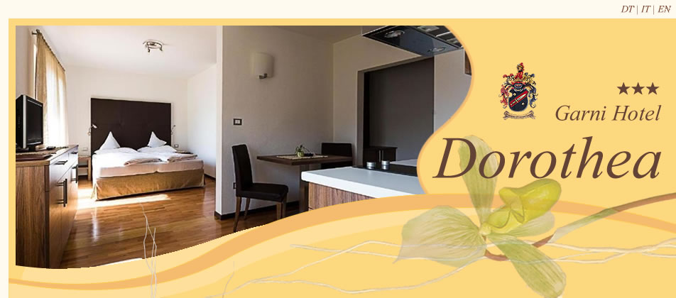 Garni Hotel Dorothea in Dorf TIrol bei Meran - Schlafzimmer mit Balkon